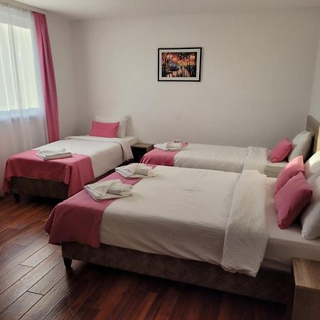 Aparthotel Dona, Altina Belgrado Exterior foto