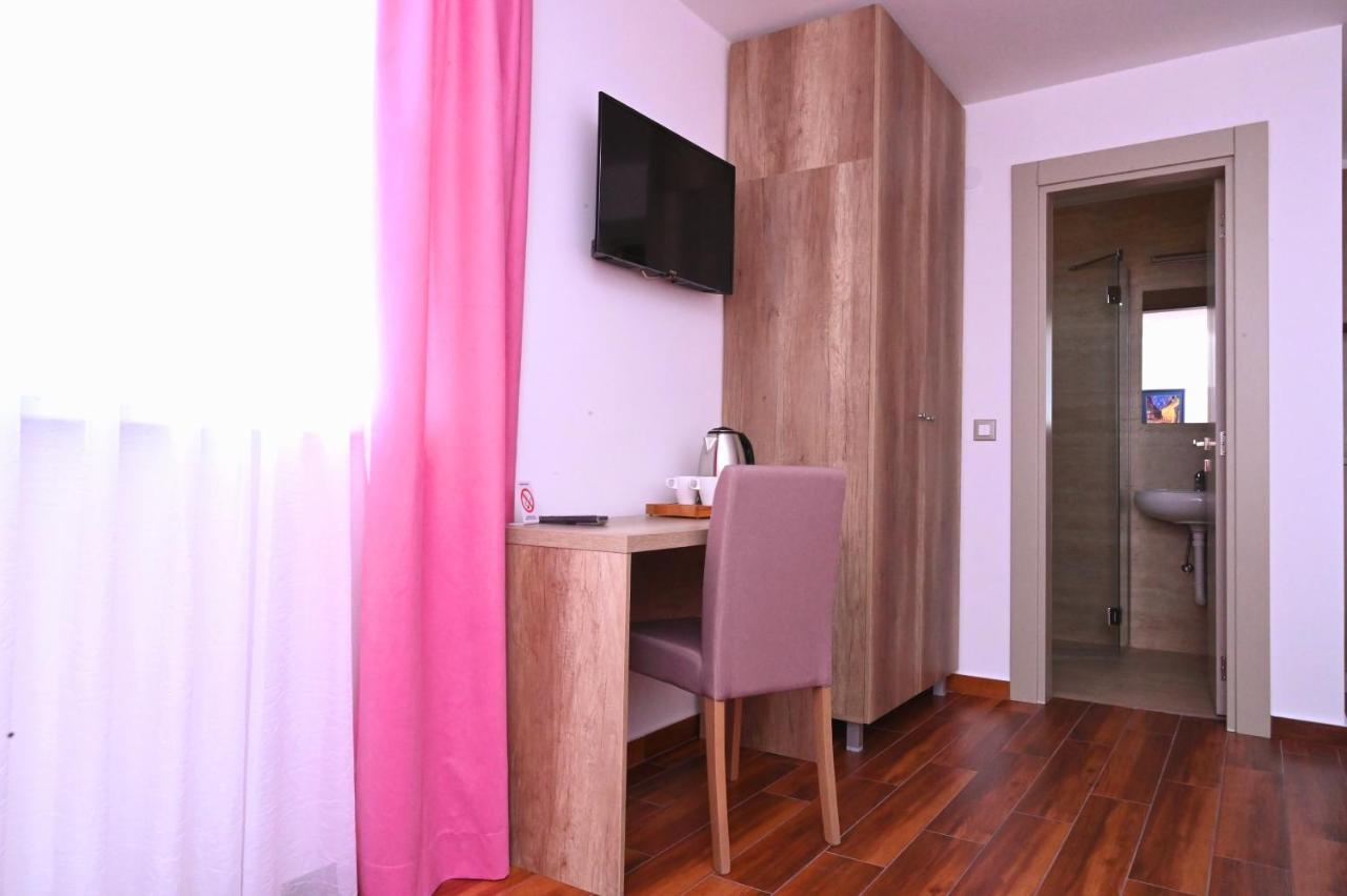 Aparthotel Dona, Altina Belgrado Exterior foto
