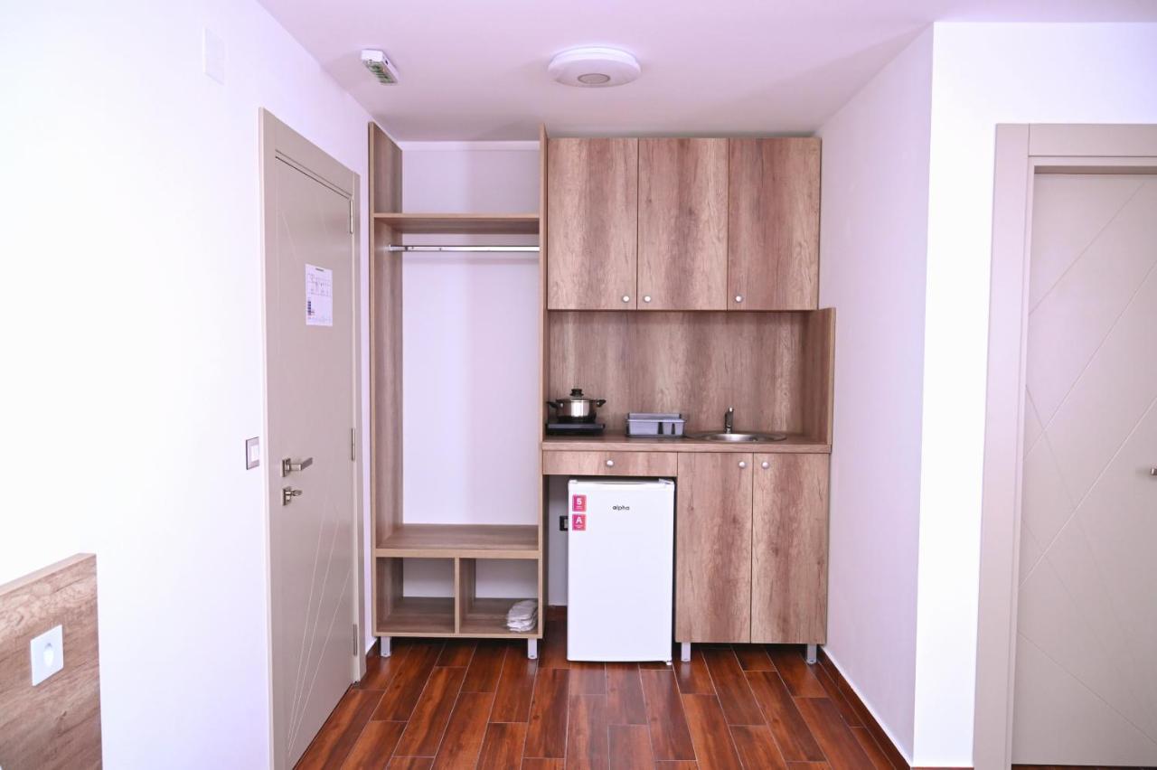 Aparthotel Dona, Altina Belgrado Exterior foto